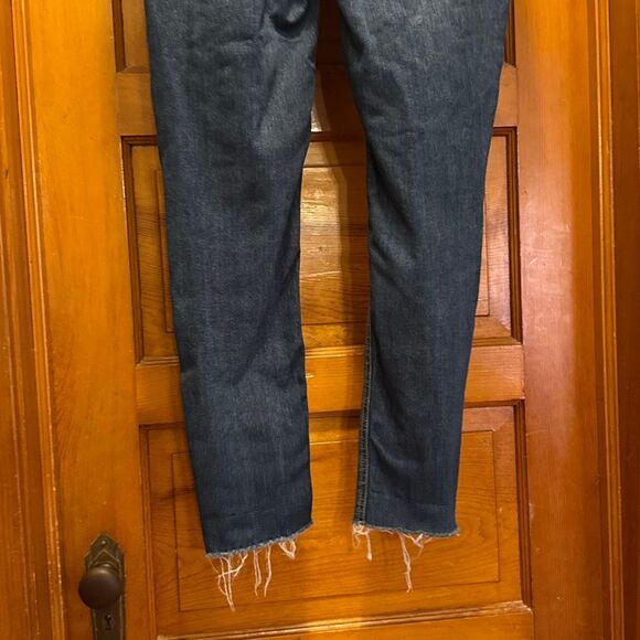 Maurices Blue Distressed Skinny Jeans Raw Hem Women’s US 6 - Picture 5 of 7